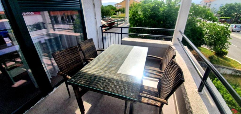 Apartman Krk คิร์ก ภายนอก รูปภาพ